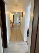 Apartamento p 10 com 3 quartos e 2 banheiros