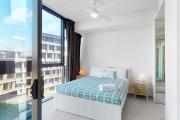 Urban Luxe Retreat - South Brisbane Boutique Apt w Free Carpark