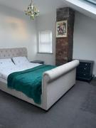 The Mount, 4 Bed in Leeds