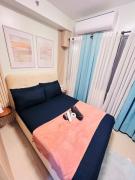 Staycation near SM MOA by Shara Dungo