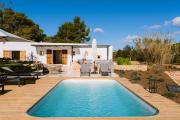 Villa Es Pujolet Renovada 100 porcien Un refugio de paz en el corazón de Ibiza Piscina AC Diseño Tranquilidad El verdadero Ibiza