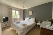 At Tinous spacious quiet house with garden for 2 people