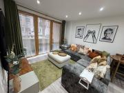 Boujee Arty Apartment in City Centre