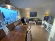 "Zur Kleinen Insel" TOP Lage 3 Min zum Strand, Blick in den Wald, perfekt für Paare und Familien mit Strandkorb -Hauptsaison- und Parkplatz