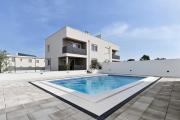 Family friendly house with a swimming pool Zaton, Zadar - 24013