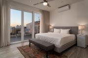 Casa Blanca, 2BR Modern Home with Rooftop Views