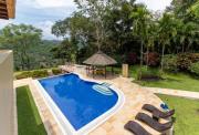 Astonishing 5BR House with pool in Anapoima