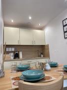 Top Debina Top Debina