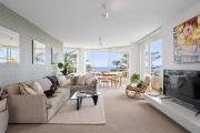 Best Beachfront Location In Manly w Stunning Views