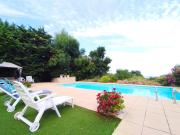 Grande villa provençale pour 10 personnes avec piscine Grande villa provençale pour 10 personnes avec piscine