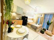 Staycation near Venice Mall mckinley taguig