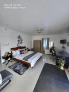 The beach house, Baroro