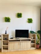 Апартамент широк център варна15 минути до центъра