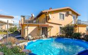 Stunning Apartment In Opric With Wifi Stunning Apartment In Opric With Wifi