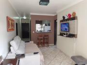 Apartamento de frente com sacada