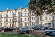 Modern 3-Bed Apartment Near Southsea Beach