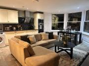 The Victorian City Mansion - Exclusive & Parking