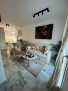 Super Apartment Riviera with sea views!