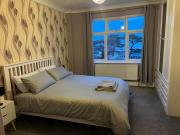 Dog Friendly Apartment with Sea Views