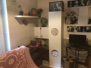 Studio "Maryline" 18 m2 - Séjour Parisien pas cher - Rez de chaussée Calme sur Beau patio Privé - Grand Canapé-Lit Clic Clac pour 2 personnes - Cuisine Équipée - Salle de bains - 5 minutes du Métro Brochant ligne 13,Bus 54 74 et 31 vers sites 