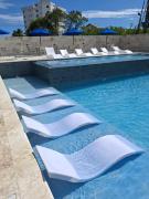 Playa Juan Dolio, RD-Acceso Privado A La Playa Justo Al Frente En 1ra Línea, Áreas Sociales, BBQ, Piscina, Gazebos-Parqueo-Wifi-Netflix-Al Lado De Minimarket, Restaurantes, Bares, Tiendas, Clubes de Playa, Campos De Golf, Bancos Comerciales y más