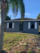 3 bedrooms 1 bathroom Entire Beach Side House