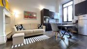 Cozy Loft on Two Levels 15 Mins from Duomo Cozy Loft on Two Levels 15 Mins from Duomo