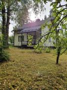 Home for family, free EV CHRG