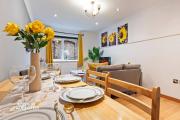 50 Percent off Monthly Stays - 1BR and 1 sofa bed, only two mins walk to Clapham Junction Station