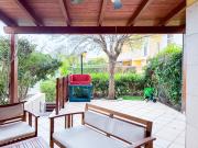 Villetta a schiera su due livelli con giardino