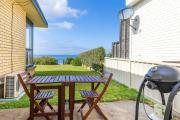 Quays Cabin - Absolute Beachfront with Views