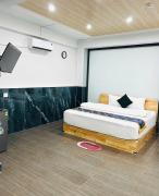 Khách Sạn The Second