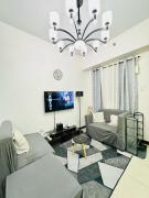 Traveler Residence by Celandine