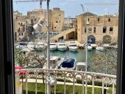 Mediterranea Waterfront house - By Valletta Ferry & Free Parking
