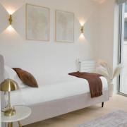 Chic Single Room & Private Bathroom in Prime Location