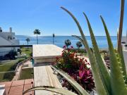 BEACHFRONT Penthouse Luxury