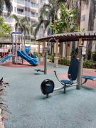 Kylie and Drew Room Near Airport