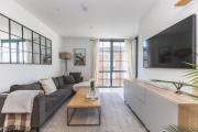 Stylish Hackney Wick Apartment with Terrace