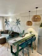 Palms Beach Apartment- Seaviews