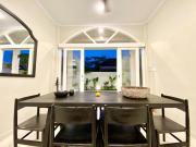 Kiana - Chic2BrEscape, Rooftop, View, Pool, NrBeachCafe, Canggu