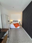 Spacious New Studio in Blackburn Town Centre