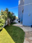 Cozy & Top Apartment, Wi-Fi, Private Garden, Sea Side