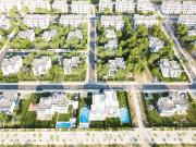 Apartment by the sea