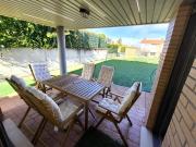 Unifamiliar con jardín, piscina, tenis y pádel