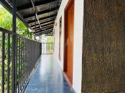 3 Empire One Bedroom with Common Pool