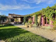 bastide Uzes à pied Piscine vue imprenable Havre de paix
