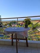 Flo Maisonette with Sea View