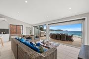 Top Avoca Beach
