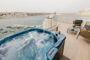 Seabreeze Apartments Penthouse by Homely Malta!