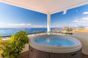 Villa Bom Sucesso with jacuzzi by Holiday Rental Madeira